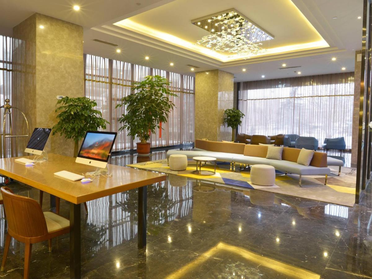 Holiday Inn Express - Jinan Exhibition Center, An Ihg Hotel Exterior foto